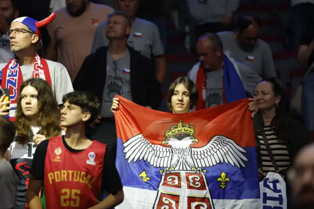 Srpska navijačica u Rigi