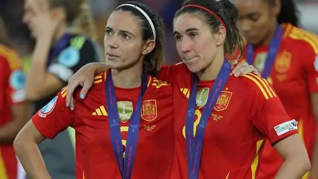 در فوتبال زنان آیتانا بونماتی ۲۷ ساله برای سومین بار برنده توپ طلا شد