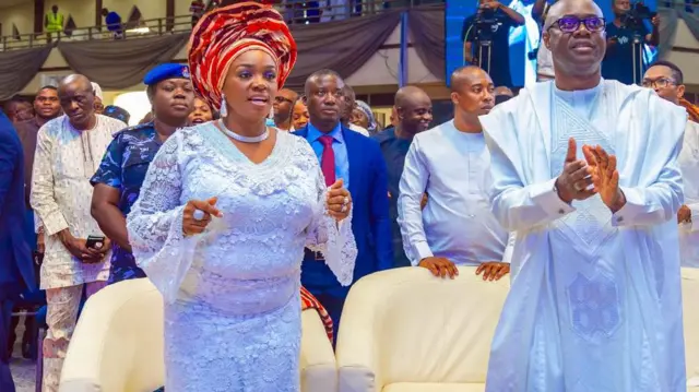 Seyi Makinde ati aya rẹ nile ijọsin