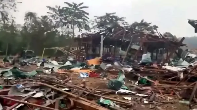 ဖားကန့်ဂီတပွဲ လေကြောင်းတိုက်ခိုက်ခံရမှု﻿