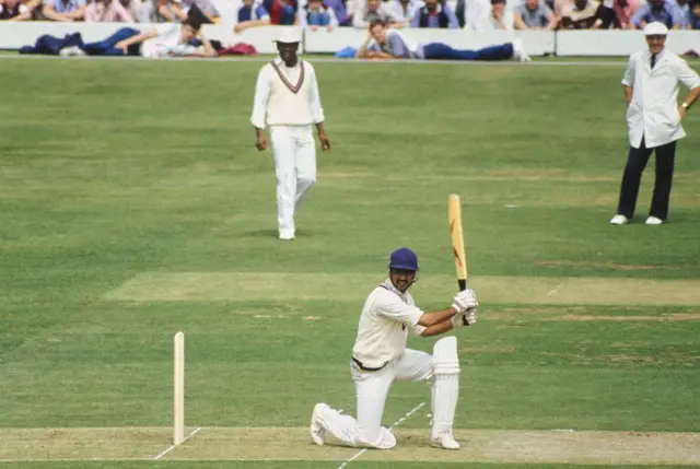 विश्व कप क्रिकेट में खेलते के श्रीकांत.