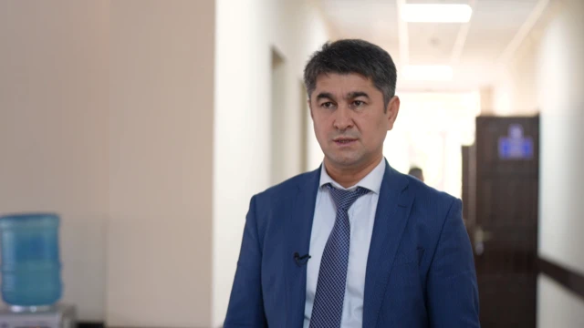 Дары-дармек менен камсыздоо департаментинин фармацевтикалык иштерди уюштуруу бөлүмүнүн башчысы Исабек Исмаилов. 