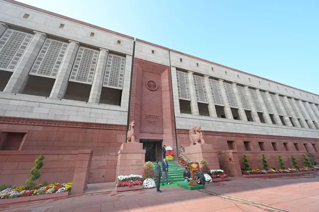 '850 லோக்சபா உறுப்பினர்களா?' – தொகுதி மறுவரையறை மசோதாவுக்கு எதிர்ப்பு ஏன்?