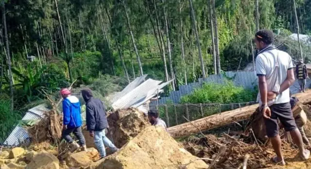 پاپوا نیوگنی، لینڈ سلائیڈنگ