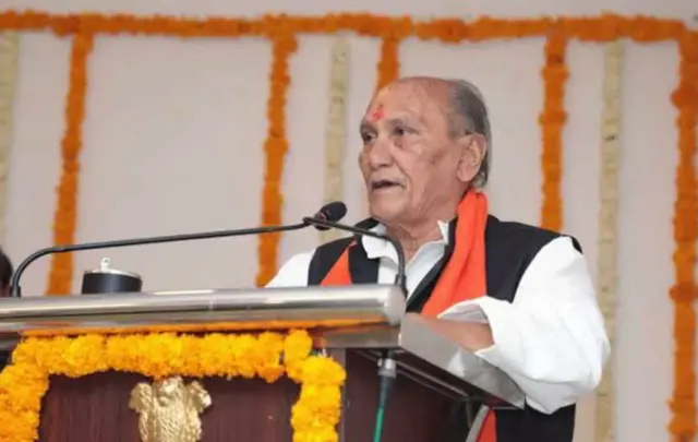 યોગેશ પટેલ