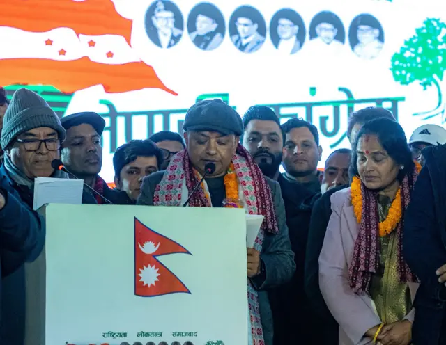 पार्टीको विशेष महाधिवेशनमा सम्बोधन गर्दै नेपाली कांग्रेसका नेता गगन थापा