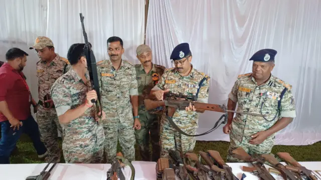 सुरक्षा बल के जवान 