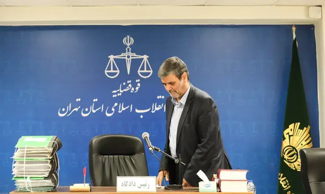 ابوالقاسم صلواتی که نامش در پروندههای مشابه دیگر بسیاری نیز به چشم میخورد، از جمله کسانی است که در شکایتنامه اخیر از او شکایت شده است