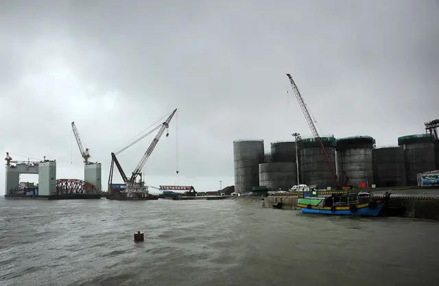 ကျောက်ဖြူမြို့နယ်ထဲက တရုတ်စီမံကိန်းရှိရာ မဒေးကျွန်း (ပုံဟောင်း)