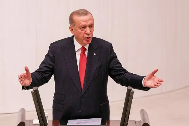 Cumhurbaşkanı Recep Tayyip Erdoğan, 1 Ekim'de TBMM'de yaptığı konuşmada, "Vadedilmiş topraklar hezeyanıyla hareket eden İsrail yönetiminin, tamamen dini bir fanatizm ile Filistin ve Lübnan’dan sonra gözünü dikeceği yer, açık söylüyorum, bizim vatan topraklarımız olacaktır" dedi.