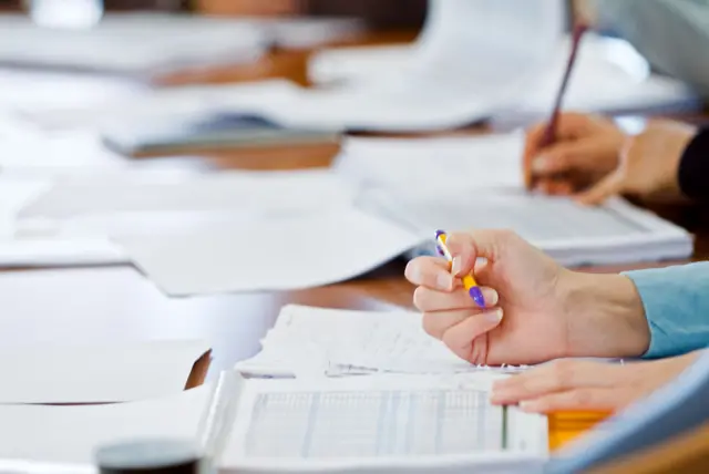 ગુજરાતનું શિક્ષણ, શિક્ષણ વિભાગ, ધોરણ 10, ધોરણ 12, બોર્ડની પરીક્ષા, પેપર ચકાસણીમાં ભૂલ, બીબીસી ગુજરાતી