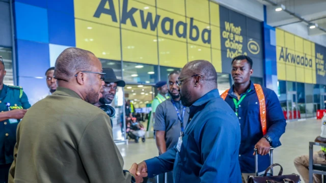 Ghana officials dey airport to welcome back citizen wey face attack for South Africa.