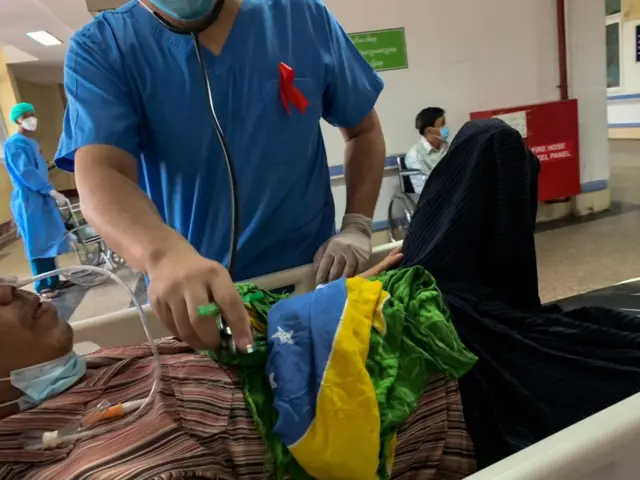 ၂၀၂၁ စစ်အာဏာသိမ်း အစောပိုင်းကာလ ရန်ကုန်က ဆေးရုံတစ်ခုမှာ ဆေးကုသမှုအခြေအနေ (ပုံဟောင်း)