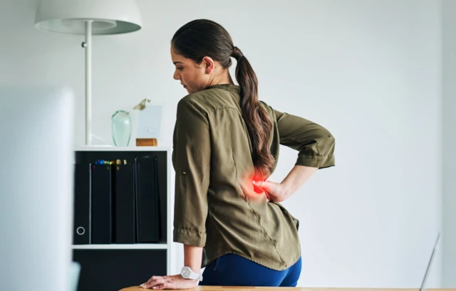 คนปวดหลัง