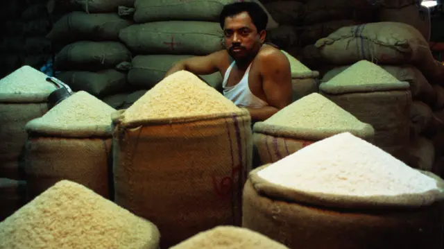 বাংলাদেশে খাদ্য মূল্যস্ফীতি বাড়ছে 