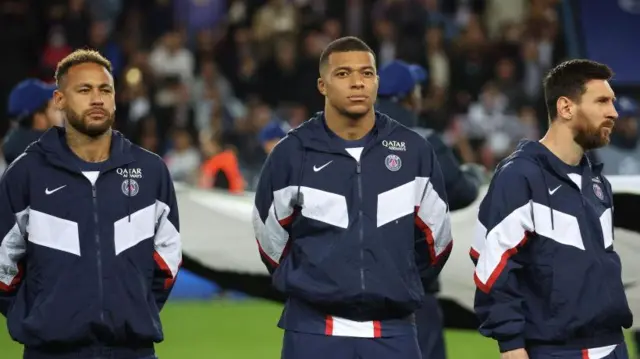 ரொனால்டோ vs மெஸ்ஸி