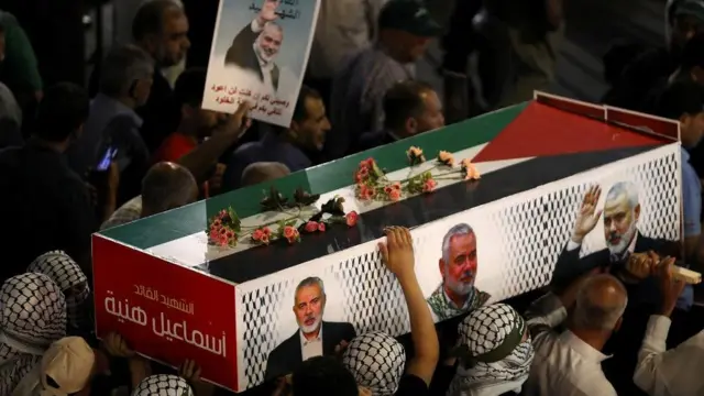 Manifestantespixbet palpite de graçaAmã, na Jordânia, participampixbet palpite de graçaum funeral simbólico do líder do Hamas, Ismail Haniyeh, morto no Irã nesta semana