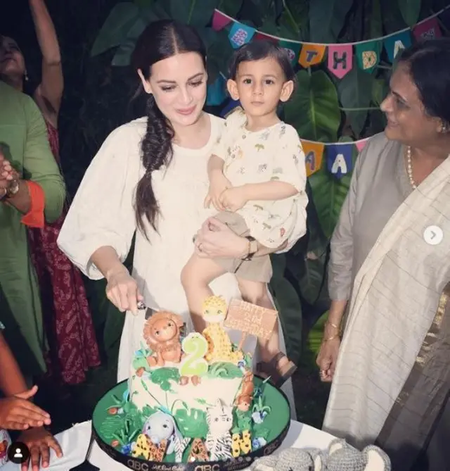 दिया मिर्ज़ा