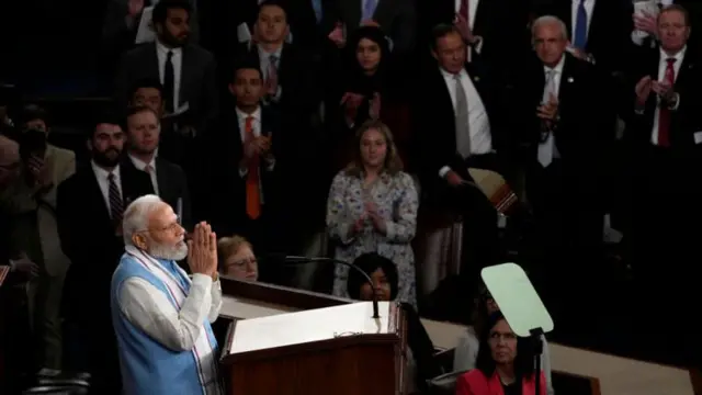 నరేంద్ర మోదీ 