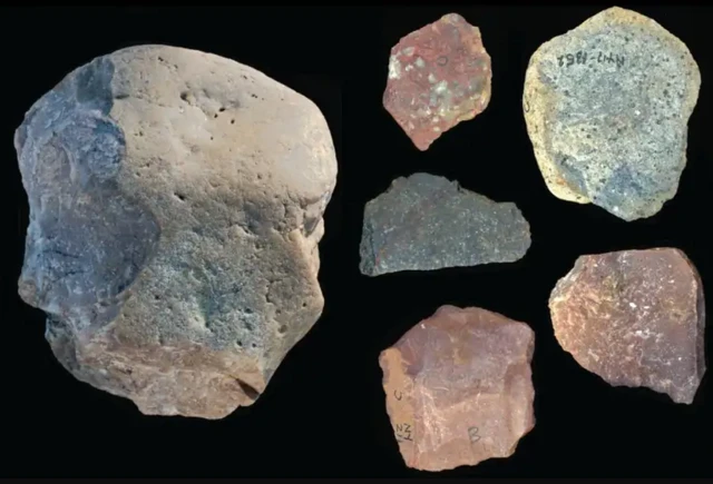 เครื่องมือหินอายุเก่าแก่ราว 2.6 - 3.0 ล้านปี พบในถ้ำ Nyayanga ประเทศเคนยา