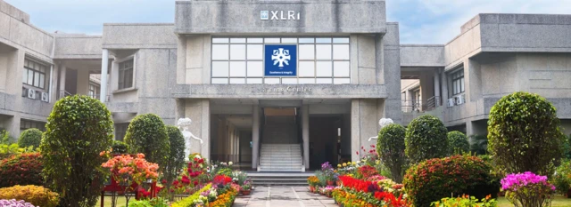 అమరావతిలో విద్యా సంస్థలు