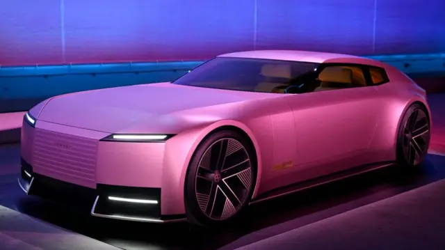 نمایش کانسپتی از مدل جدید جگوار با جنجال زیادی همراه بود