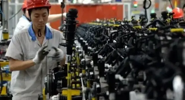  ভারত ও চীনের মধ্যে বিশেষ বাণিজ্যিক সম্পর্ক রয়েছে। 