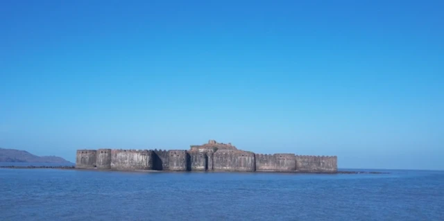 జంజీరా కోట 