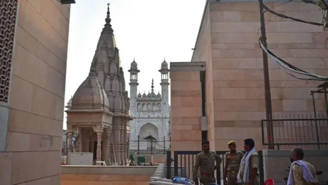 ஞானவாபி மசூதி கட்டப்படுவதற்கு முன்பே அங்கு இந்து கோவில் இருந்தது - இந்திய தொல்லியல் துறை