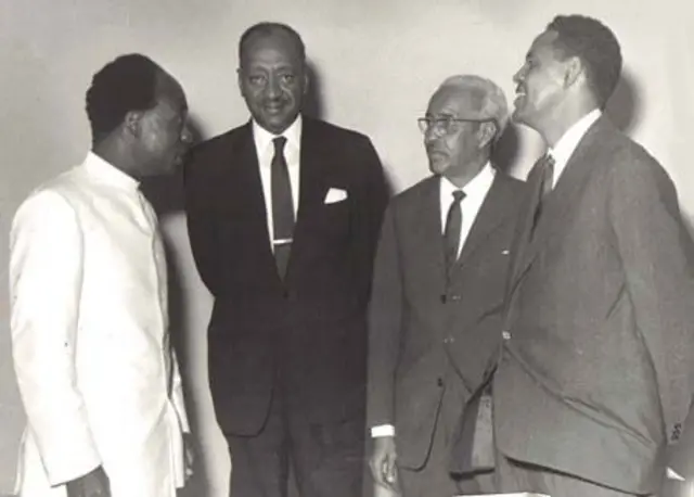 Ayollar forumi: Men erimni silkitishni yaxshi koraman Qozoq jinsi