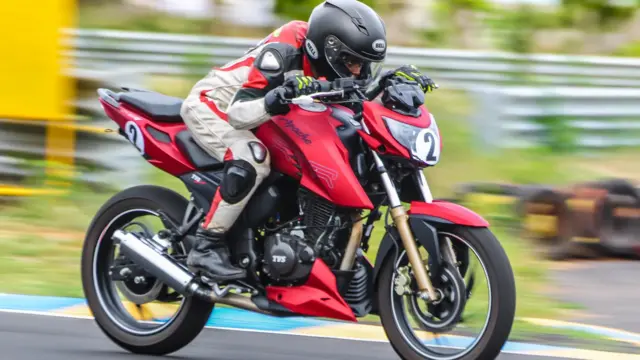 பெண்கள், பைக் ரேசிங், சாகசம், பெண் சாதனையாளர், விளையாட்டு