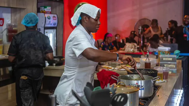 Amaze iminsi ine ari mu gikoni atetse 