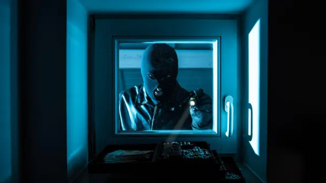 গত এক বছরে টেকনাফে দুই শতাধিক অপহরণের ঘটনা ঘটেছে বলে দাবি করছেন স্থানীয় বাসিন্দারা (প্রতীকী ছবি)