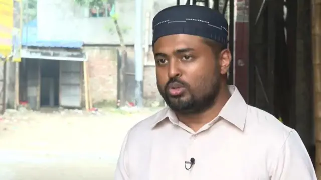 একেএম আহসানুজ্জামানের কাছ থেকে হজের আগেই দমের টাকা নিয়েছে হজ এজেন্সি