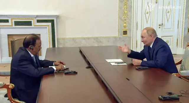 अजित डोभाल और पुतिन