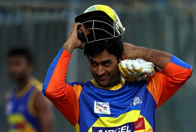 MI vs DC, ஹாட்ரிக் ரன்அவுட், கருண் நாயர்