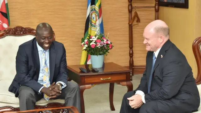 Madaxweyne ku xigeenka Kenya iyo Chris Coons
