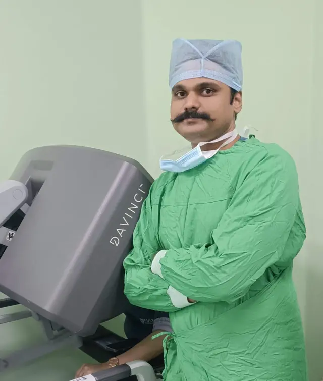 డాక్టర్ నరేంద్ర, అంకాలజిస్టు