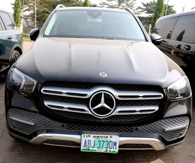 Okan lara awọn ọkọ ti EFCC gbẹsẹ le