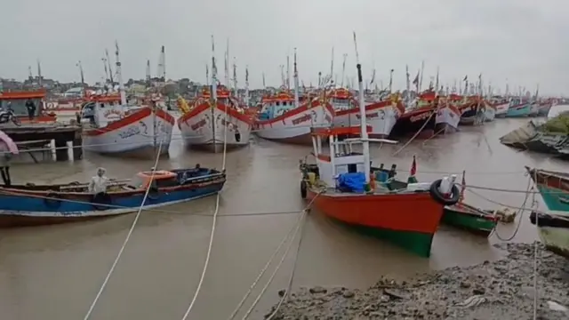 జఫ్రాబాద్, గుజరాత్, చేపల వేట, ఫిషింగ్, బోటు బోల్తా