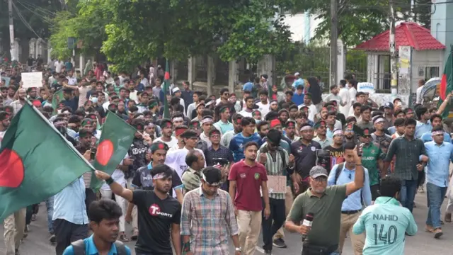 কোটা সংস্কারের দাবিতে জুলাইয়ের শুরু থেকে টানা আন্দোলন করে আসছে শিক্ষার্থীরা