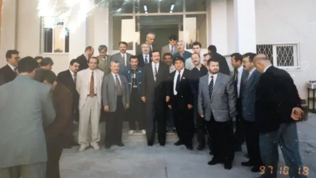 Эрдоган Ош шаарына келип, Ош мамлекеттик университетине барган учуру. 1996-1997-жылдар