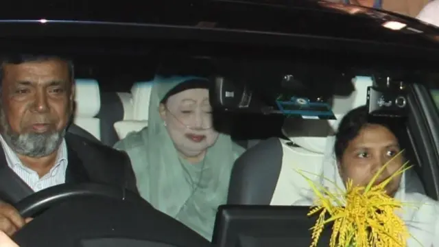 ছবিটি রোববার হাসপাতালে নেয়ার সময় তোলা ছবি