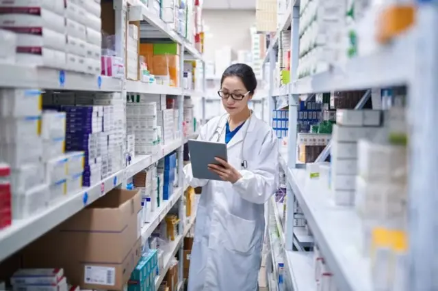 આર્ટિફિશિયલ ઇન્ટેલિજન્સ, AI, એન્ટિબાયોટિક દવાઓ, દવાઓ, સ્વાસ્થ્ય, સુપરબગ, બીબીસી ગુજરાતી