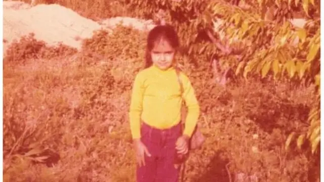 پرناز در کودکی