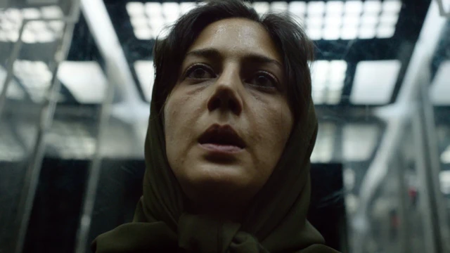 صحنه‌ای از فیلم عنکبوت مقدس