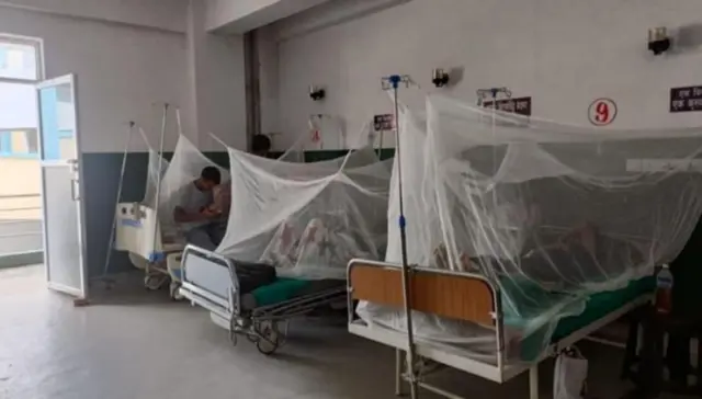 पर्वतको एक अस्पतालमा बिरामी र कुरुवा