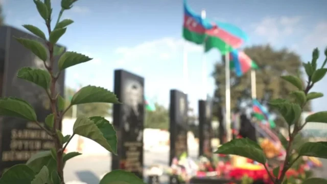 Азербайжан аскерлерине эстелик