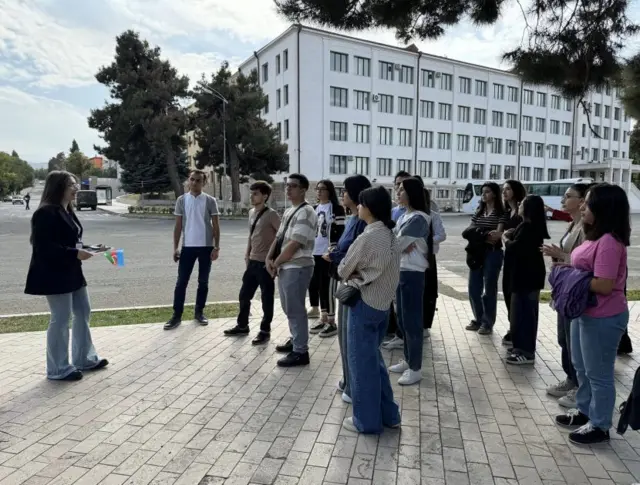 Xankəndidə Qarabağ Universiteti açılıb və bu il ora ilk tələbələr qəbul edilib.