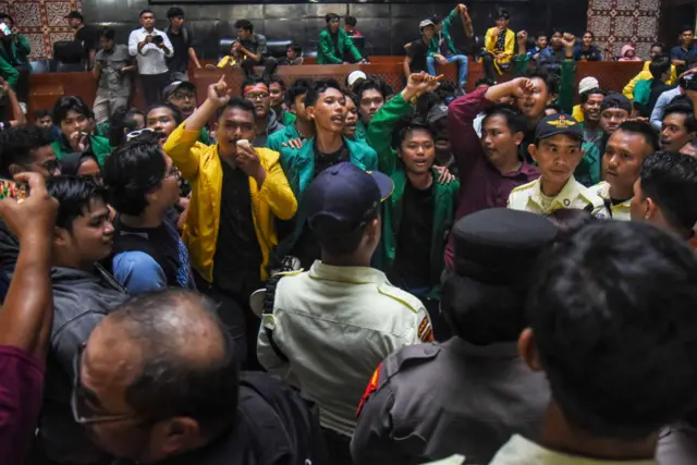 demo, mahasiswa, PPN12%